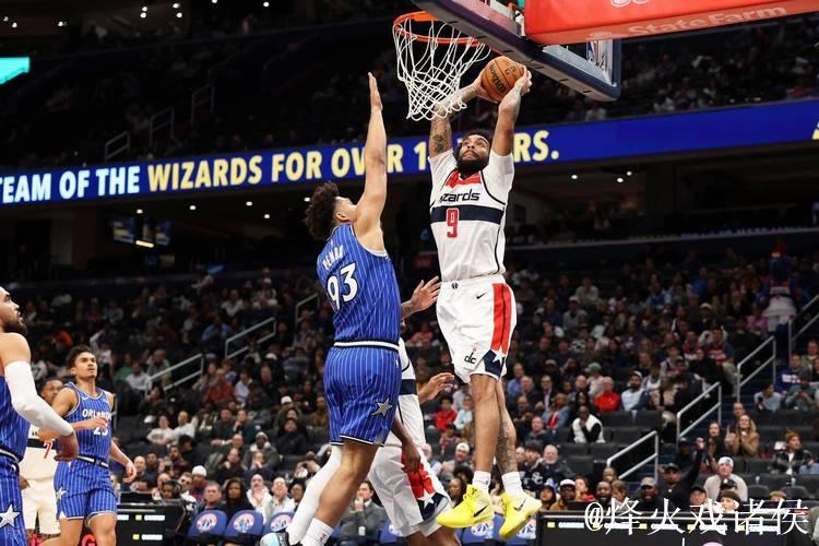 麦科勒姆27分萨尔23+8 奇才主场力克魔术