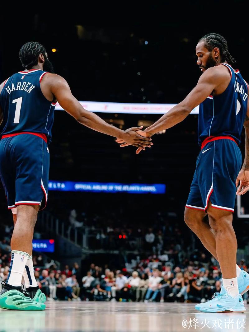 莱昂纳德45+7哈登20+7 快船轻取爵士六连胜