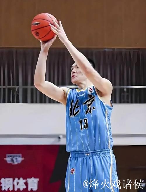 首钢全员通过体测 朱彦西和田宇翔因伤未参加